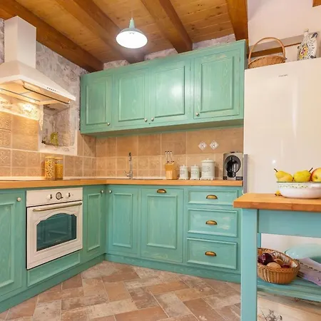 Rustic House & 6 * Skradin