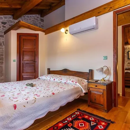 Villa Rustic House & 6 *